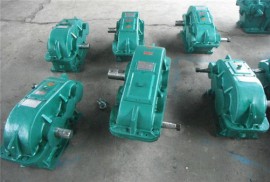 ZQ大傳（chuán）動比圓柱齒輪減速機